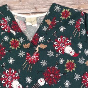 Tafford Medium Christmas Scrub Top Santa Snowman Reindeer